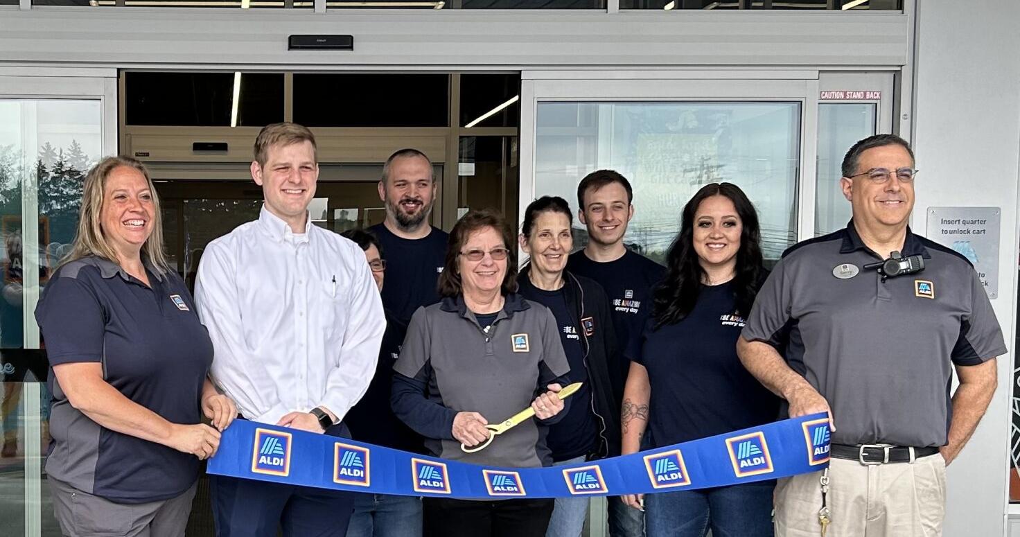 Aldi's holds grand opening in St. Marys | Local | thecourierexpress.com - Vimarsana News