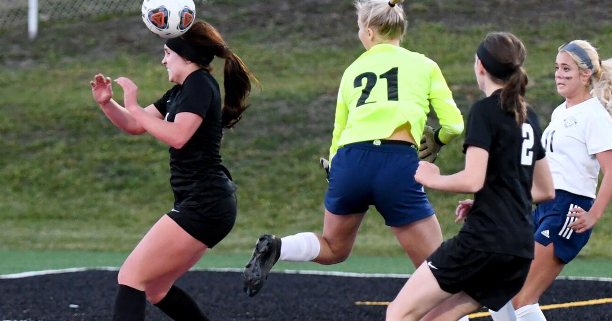 Lady Rovers edge Brookville in playoff opener | Sports ...