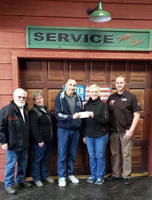 Harley-Davidson donates to food pantry