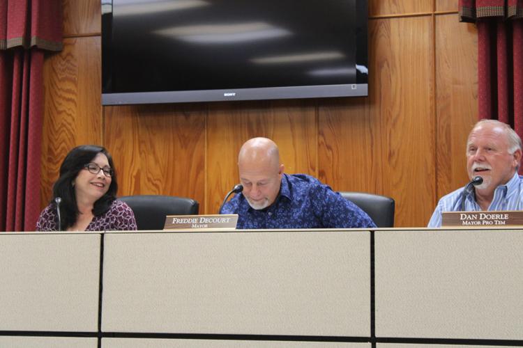 New city clerk approved to replace retiring clerk in New Iberia Local