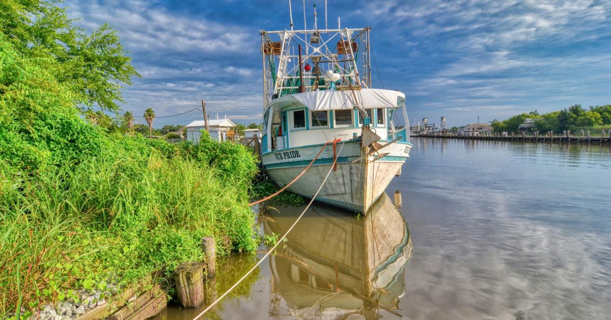 After Romero's shrimp boat sinks in high seas, he takes on Gulf to live, Outdoors