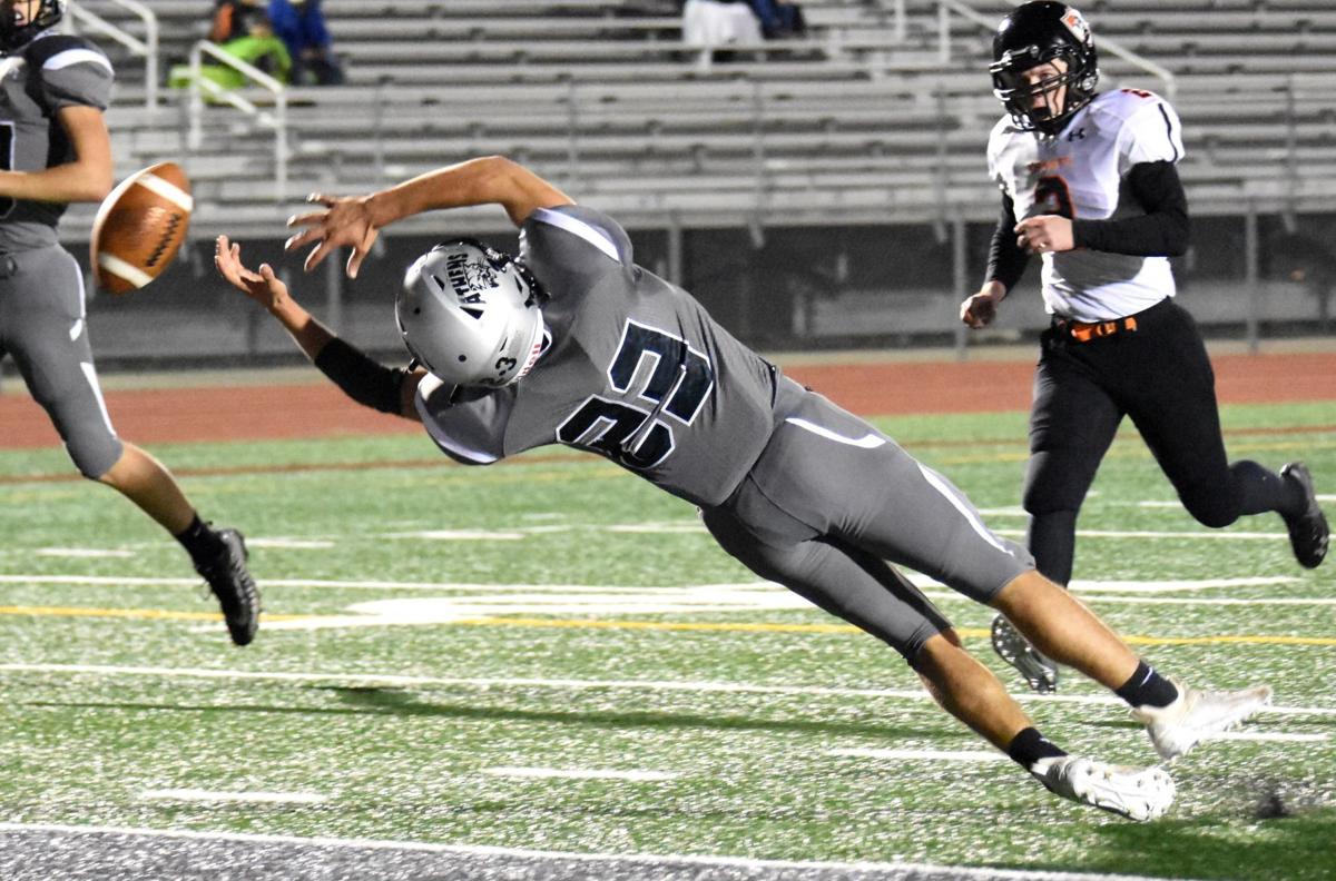 Athens football tops Towanda in MNF Sports