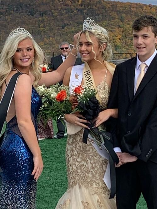 Heyer crowned Towanda’s Homecoming Queen