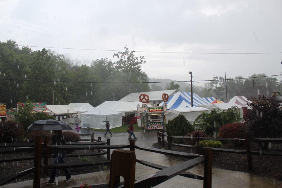 Troy Fair opens along with the clouds Local/Regional