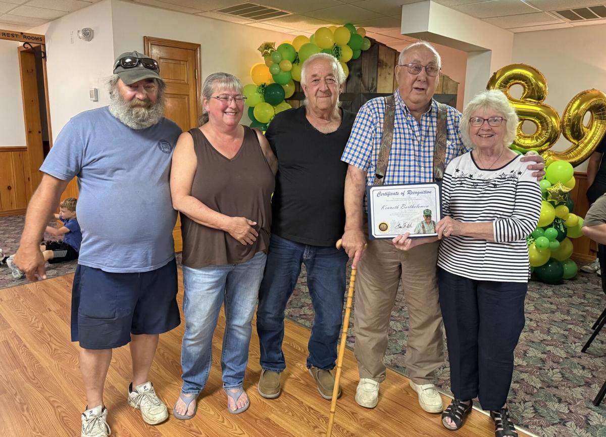 Bartholomew celebrates 89th birthday | Local/Regional | thedailyreview.com