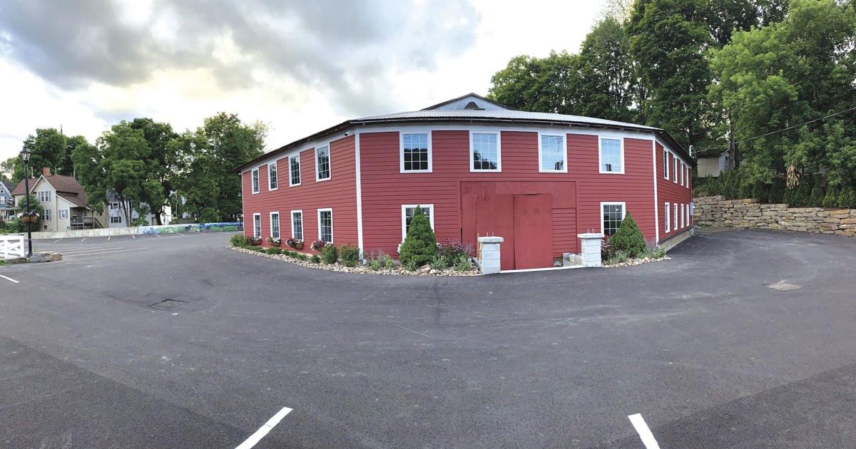 Readings of Pennsylvanian poetry coming to Troy Sale Barn
