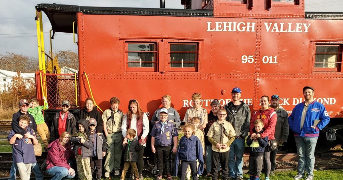 Sayre Cub Scouts visit Historical Society Museum