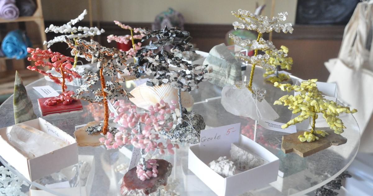Spring Rocks Showcase Spring Rock & Mineral Show features gem trees, cabochons | Local ...