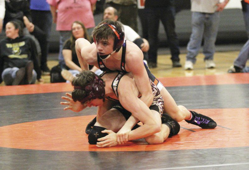 Avery Leonard leads Coop wrestling at CSC meet