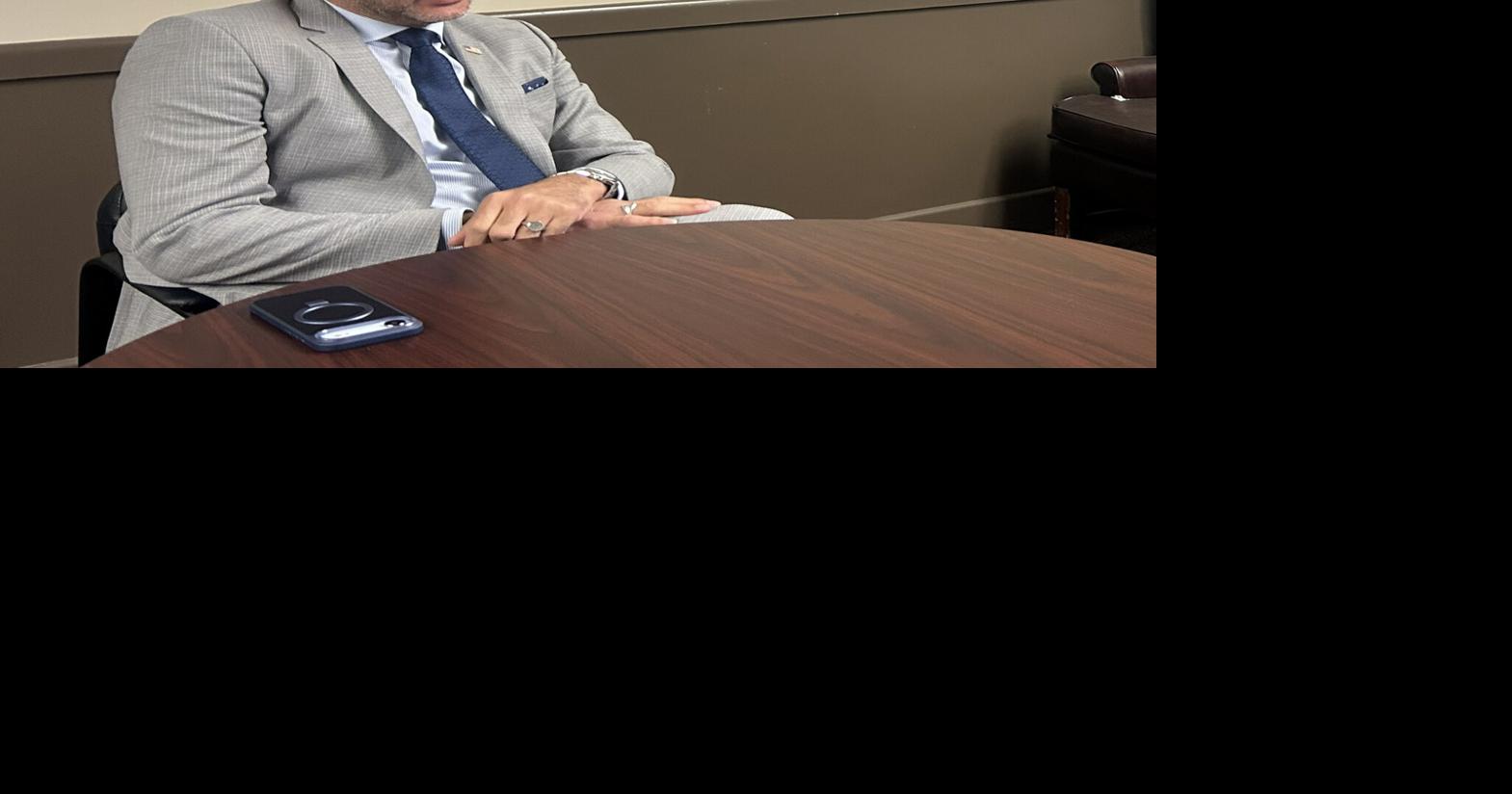 Republican challenges incumbent for state comptroller