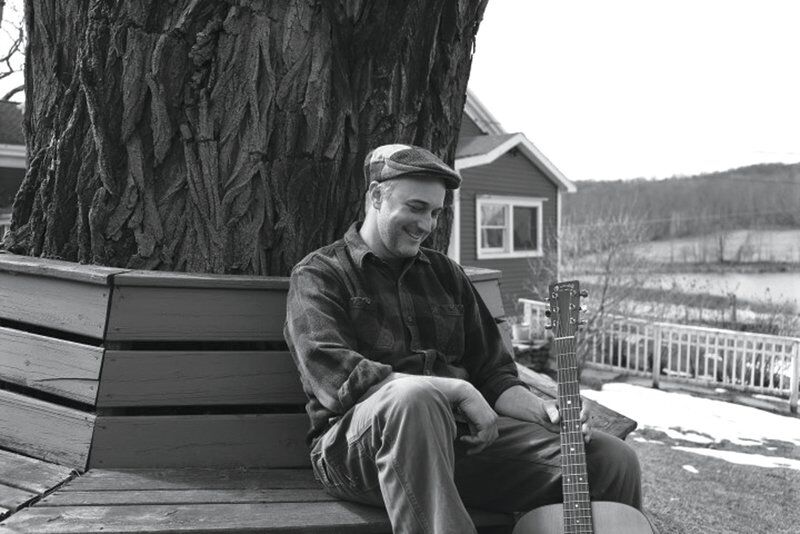 Starr to play folk music at Market