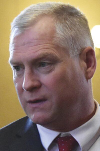 Lawmakers wrestle with parole bills as session deadline nears