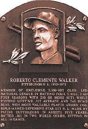 Baseball In Pics - Roberto Clemente tips his hat after getting his 3,000th  hit, 1972