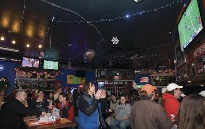 Oneontans Hit The Town For Super Bowl Local News Thedailystar Com