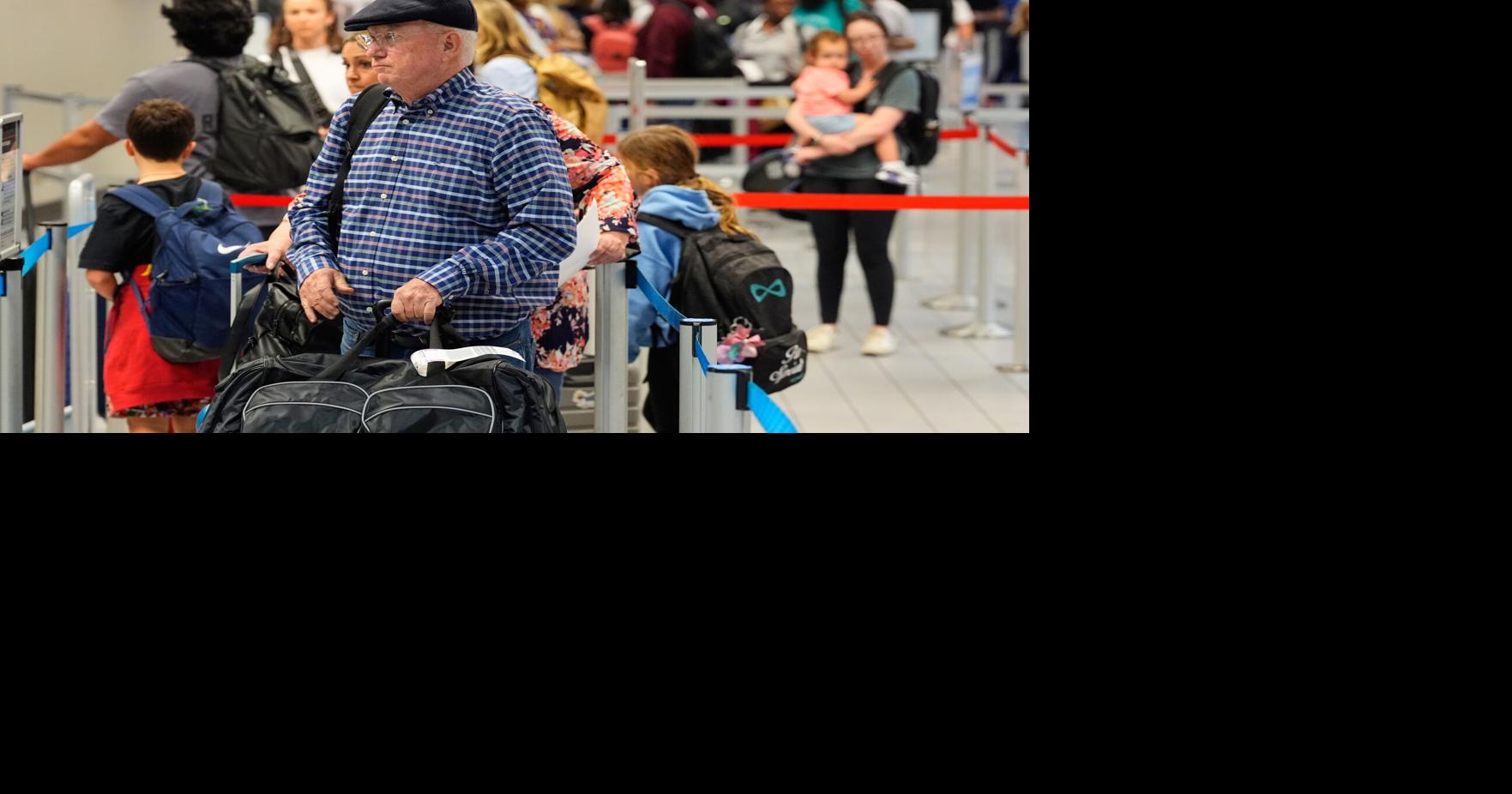 Thanksgiving travel forecasts point to typically busy airports, roads and trains