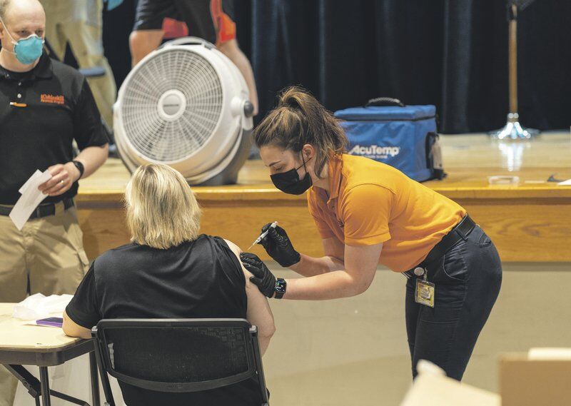 SUNY Cobleskill paramedic program runs vaccination clinic