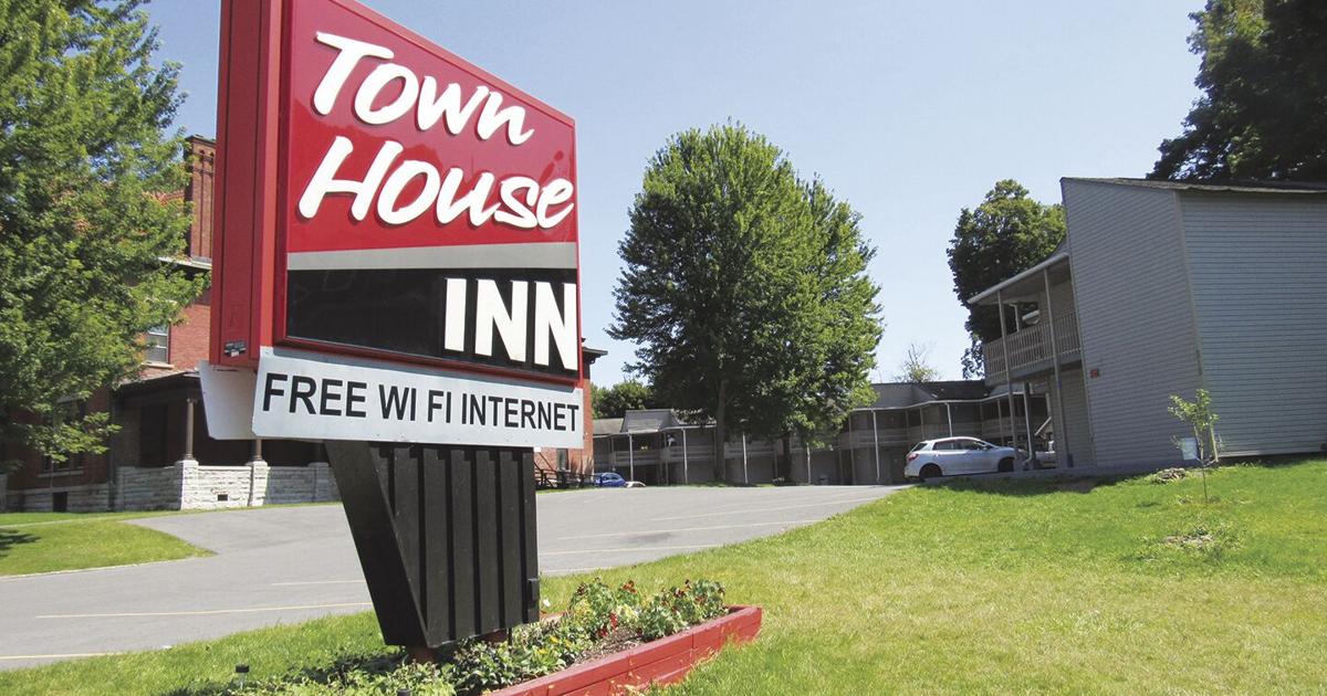 Shots fired in Oneonta -- police say vehicles struck, no one hurt Shots fired in Oneonta -- police say vehicles struck, no one hurt