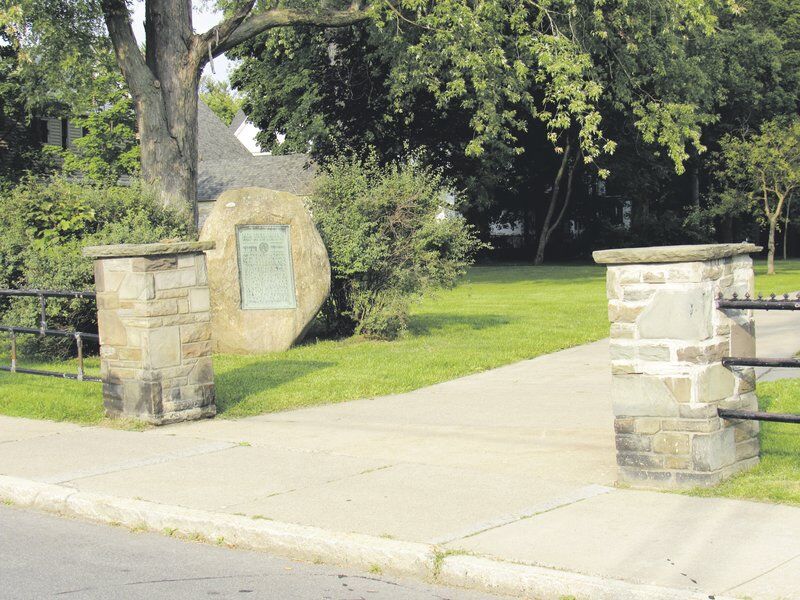Proposed overhaul of Huntington Park draws praise
