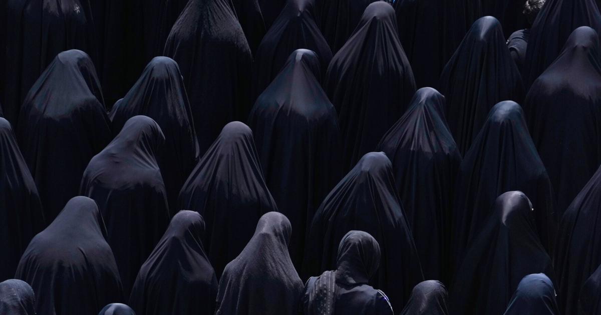 Shiite Muslims mark the end of the Arbaeen pilgrimage in photos