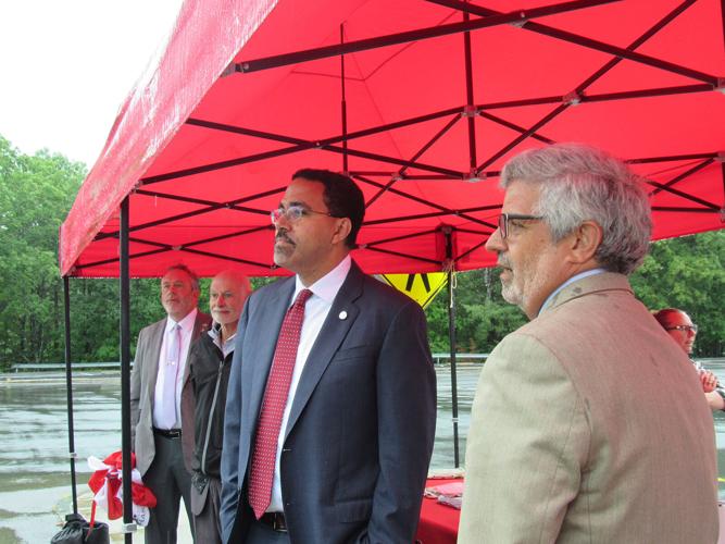 SUNY chancellor visits SUNY Oneonta on move-in day | Local News ...