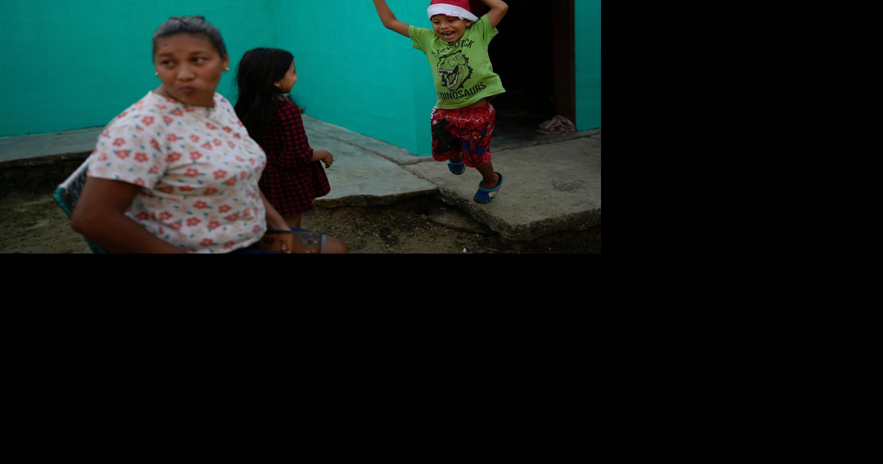 Christmas in Venezuela, polleras and more top photos this week in Latin America and the Caribbean