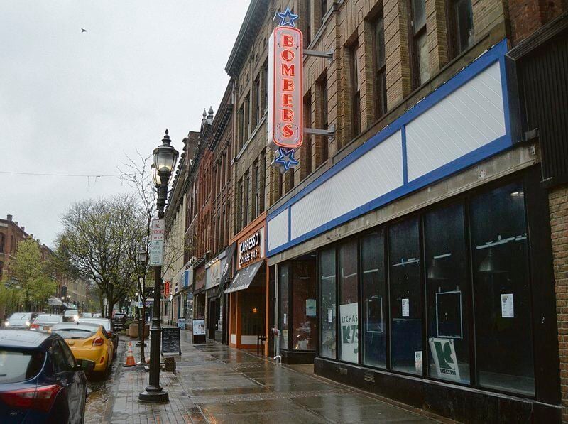 City to discuss giving up stake in failed burrito bar
