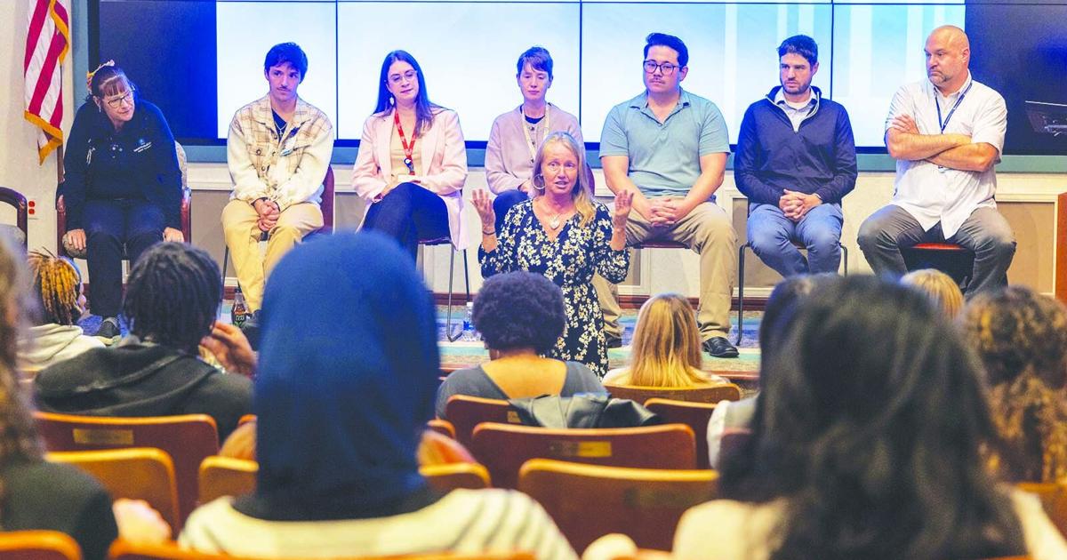 Stronger together: How communities help colleges educate | Columns ...