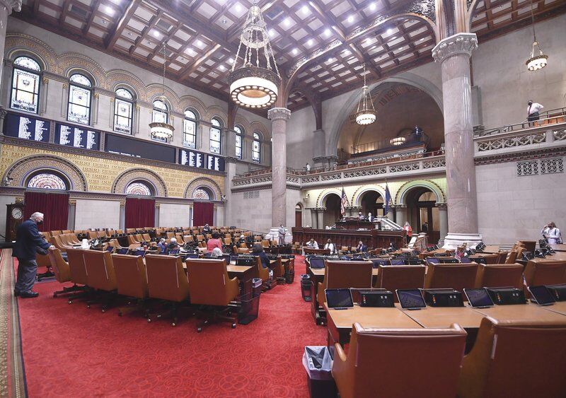 Proposal at statehouse shuts public out of meetings