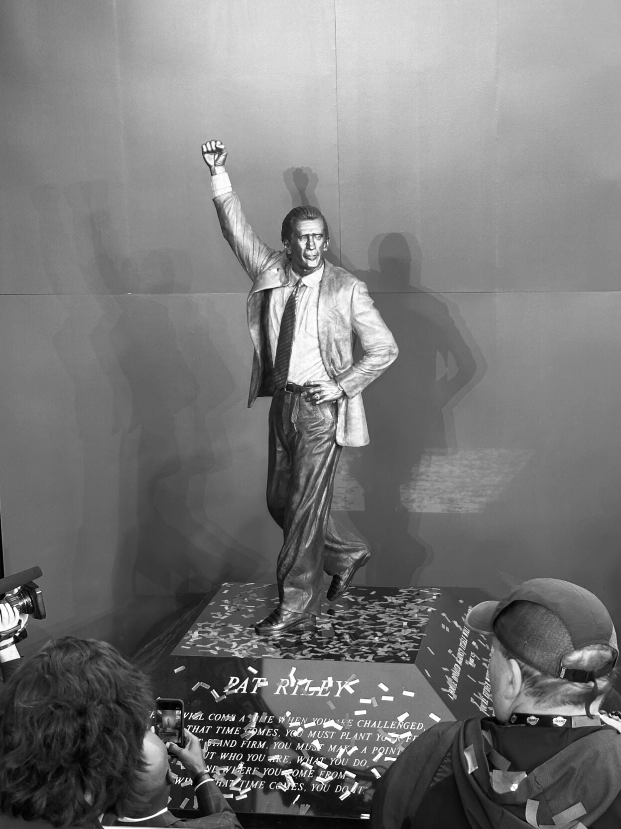 Lakers honor Riley with statue | | thedailystar.com
