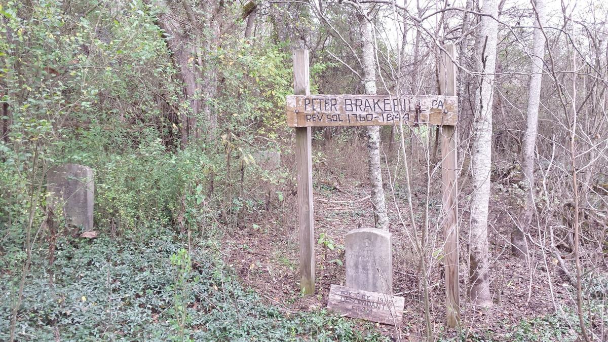 Revolutionary War vet's family cemetery needs work Community