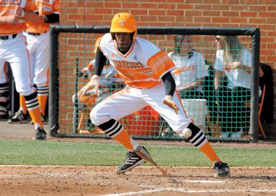Vols baseball coach Dave Serrano surprised by record, not ...