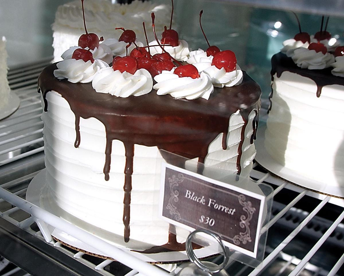 Art Of Cakes Named Best Wedding Cake Designer In Tennessee The Art Of Cakes Was Awarded A Best Wedding Cake In Tennessee Award By Southern