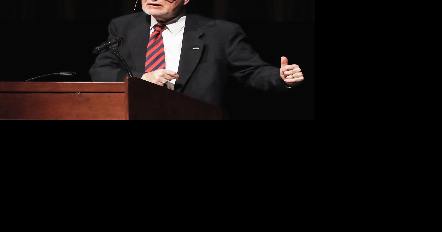 Terry Simpson blesses the children in his 'Last Lecture' at Maryville ...