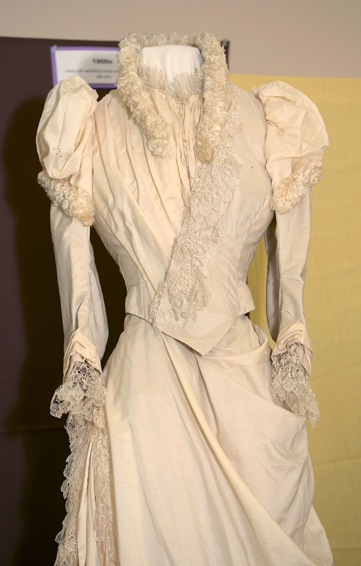 Bridal season: Antique wedding dresses now on exhibit at museum Bridal season: Antique wedding dresses now on exhibit at museum