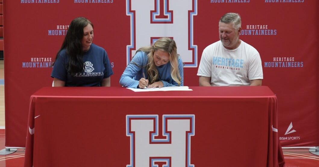 Heritage's Emma Lonas signs with Cleveland State volleyball