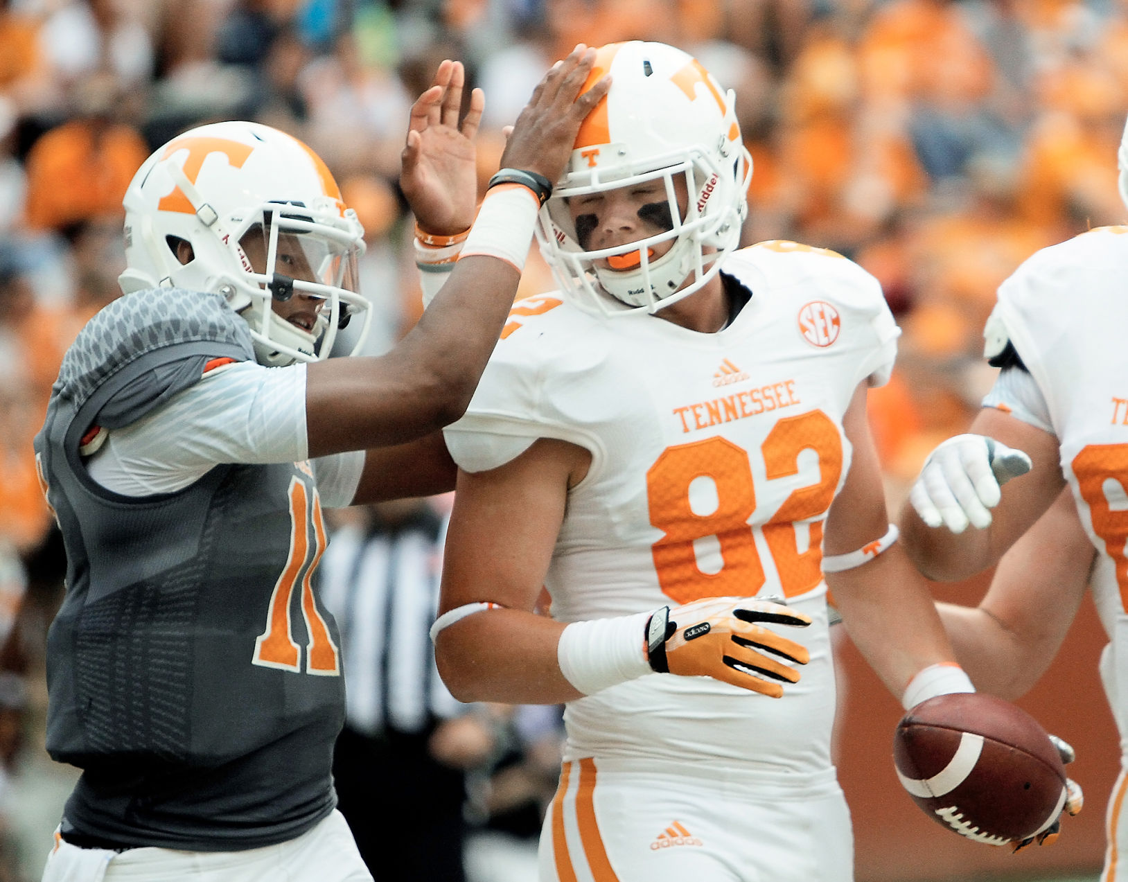 Tennessee announces return to Adidas with 10-year uniform deal