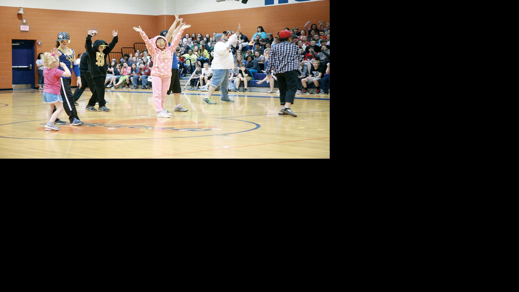 Union Grove Middle School holds lip sync battle News