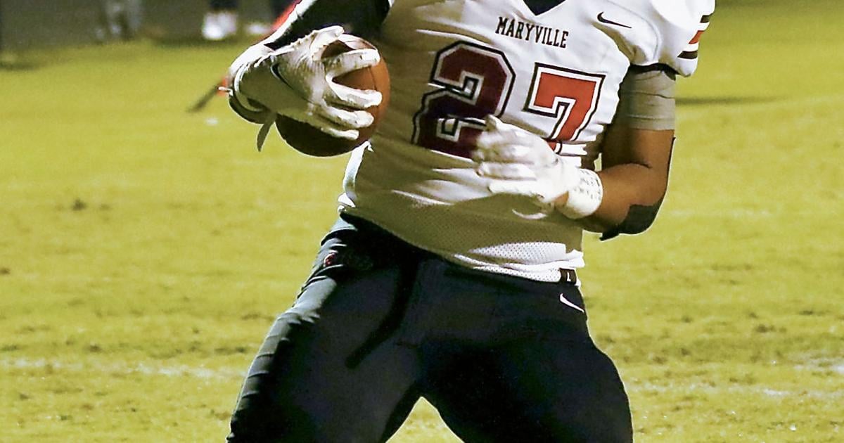 Maryville football overcomes slow start in victory over Heritage ...