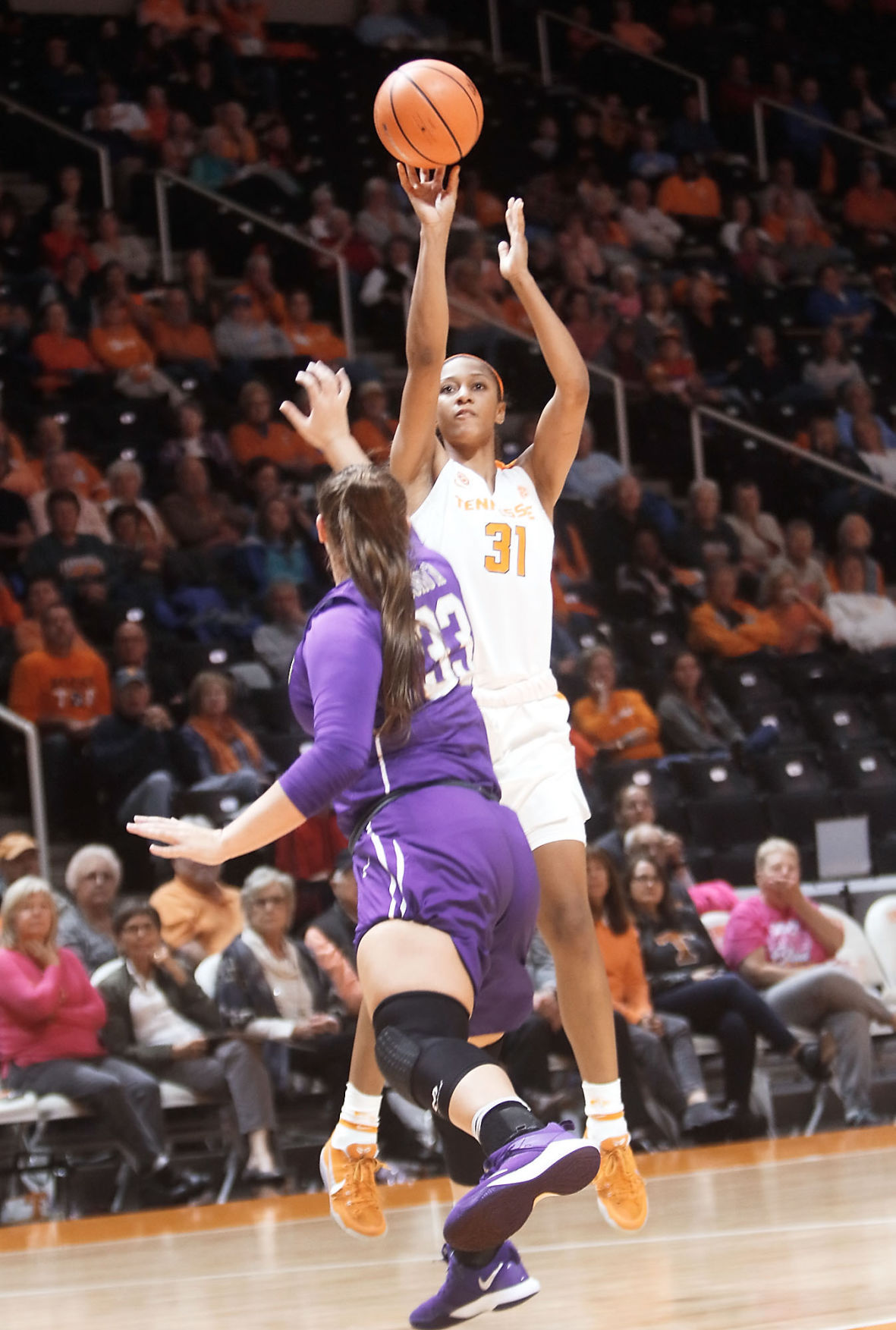 Jaime Nared, Lady Vols cruise by James Madison Sports