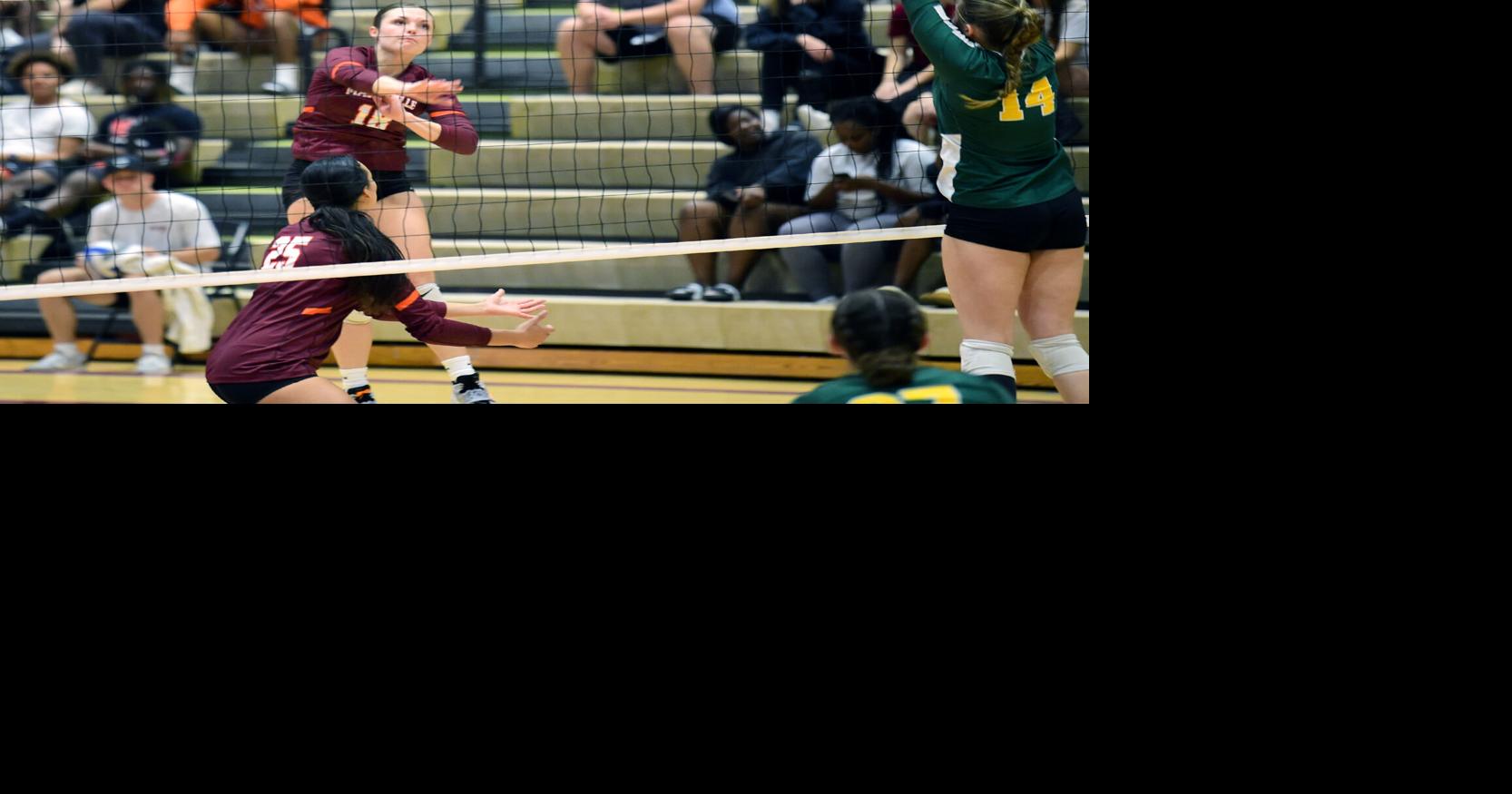 Maryville College sweeps Belhaven in three sets to open CCS volleyball