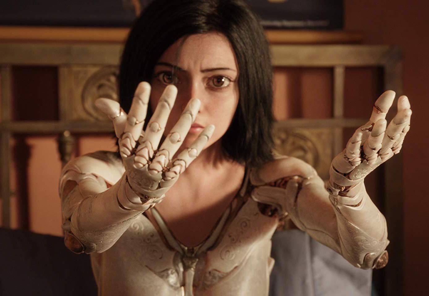 REVIEW: 'Alita' turns out to be one messed-up 'Battle Angel' | Amanda  Greever 