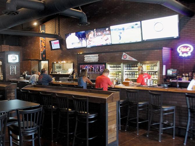 Mixing Midwest and South Windy City Grille brings Chicagostyle food