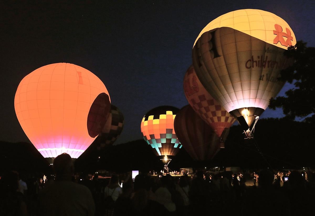 A BEAUTIFUL SIGHT Hot air balloons, Smoky Mountains come together at