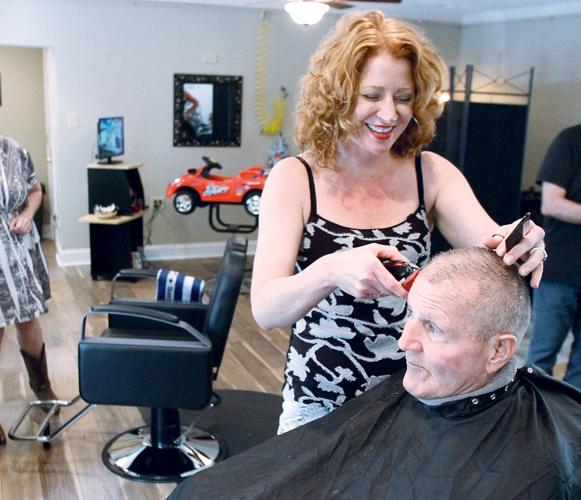 to the parlor, Gent's Business