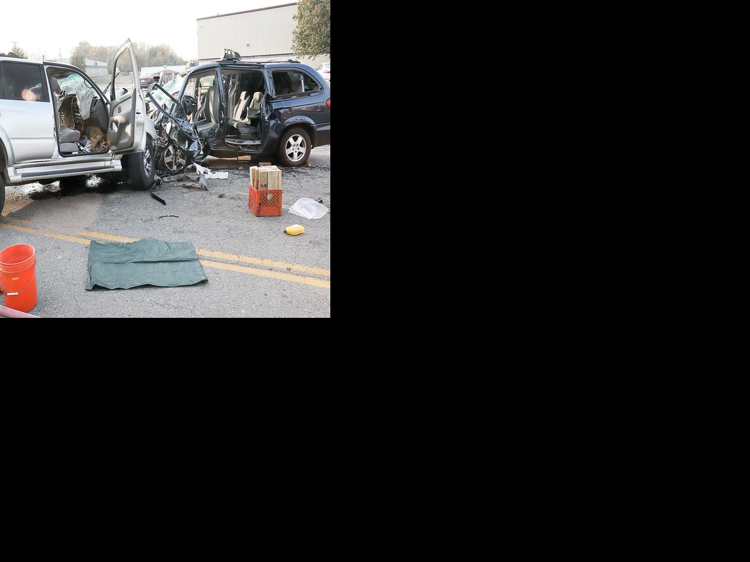 Headon crash in Maryville kills one person, injures three others