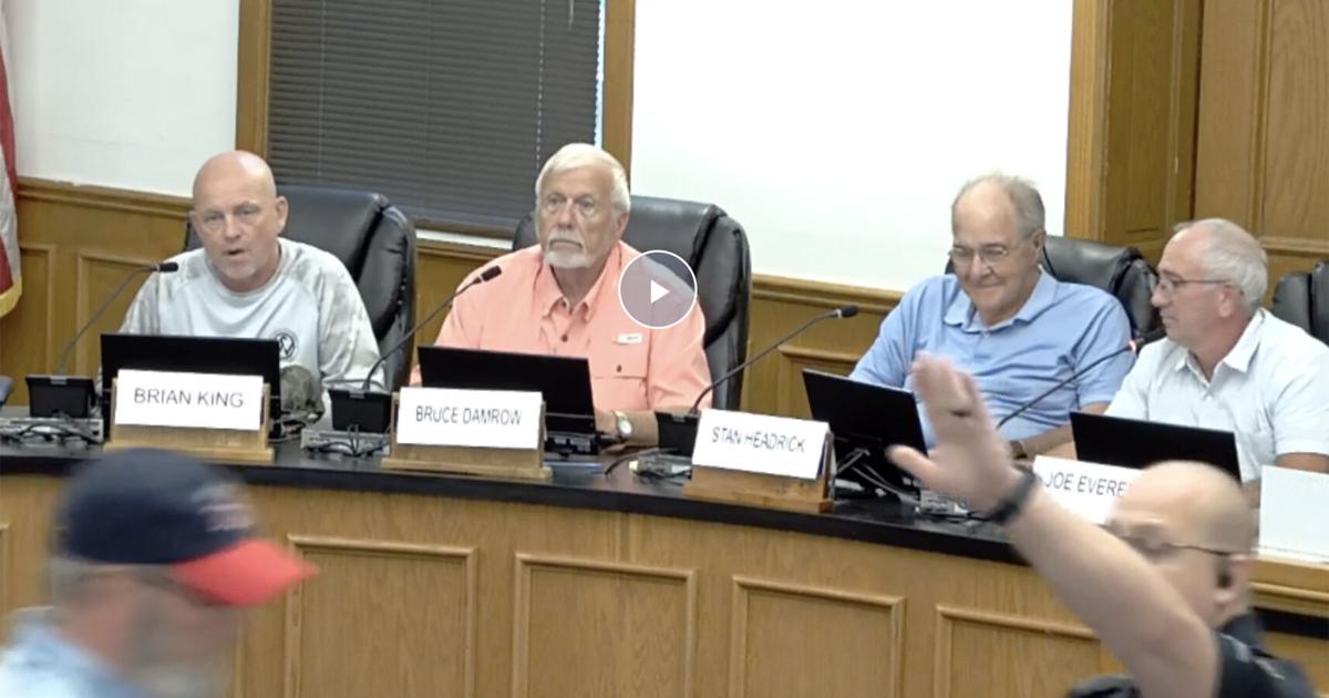 Large crowd vocally unhappy as Blount County Board of Zoning Appeals approves apartment projects