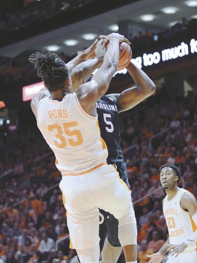 Vols Look To Capitalize On Kansas Thin Frontcourt Depth In Big 12