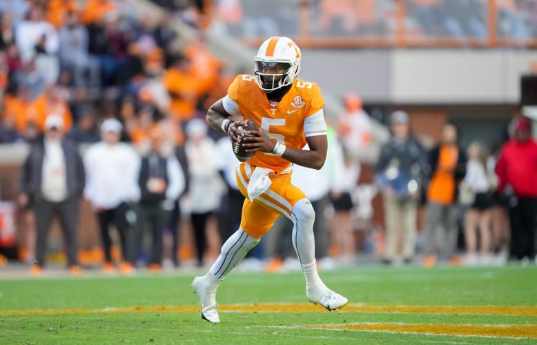Hendon Hooker to 'run it back' with Tennessee, Sports