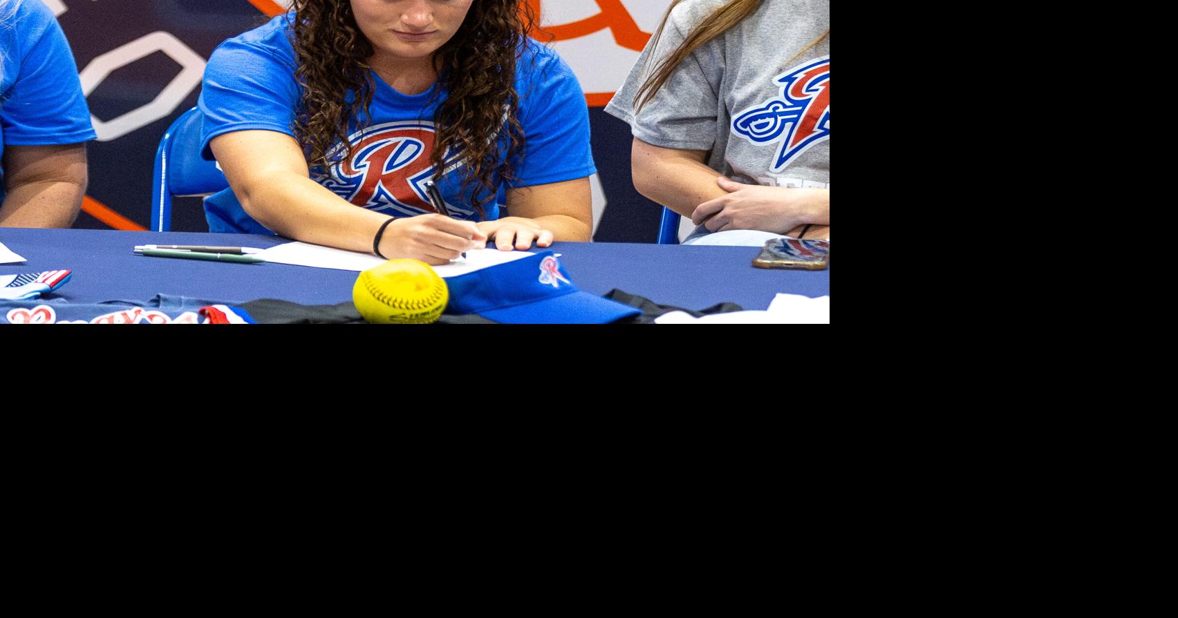 William Blount's Chloe Merriman signs with Roane State softball ...