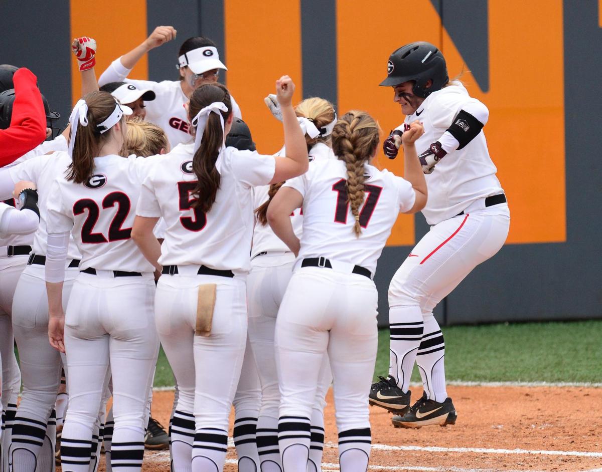 runrules Lady Vol softball to even series Sports